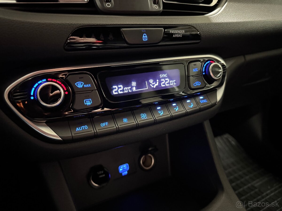 Hyundai i30 CW 1.5 T-GDi mHEV,,2022,40000km,LED,1.majiteľ - 11