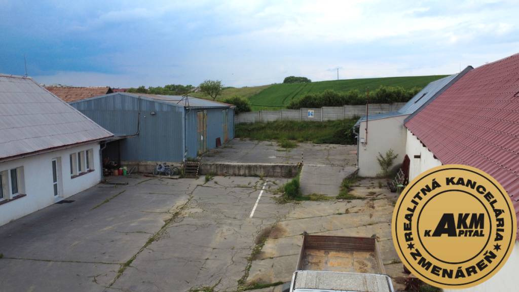 SKLADOVÉ A VÝROBNÉ PRIESTORY + RD NA PREDAJ, ZVOLENSKA SLA - 11