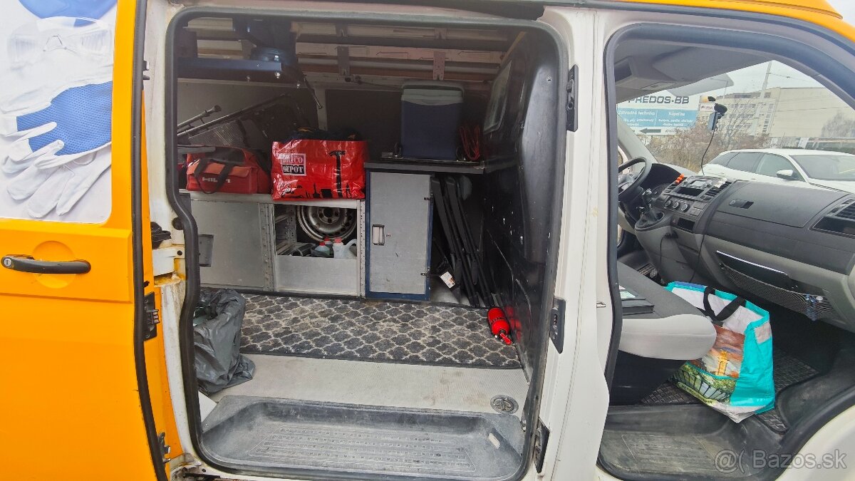 Volkswagen Transporter - 11