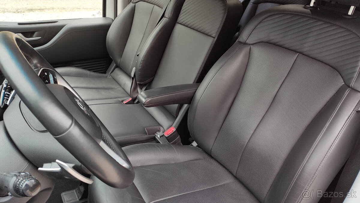 Hyundai Staria 2.2 CRDi Premium A/T - 11