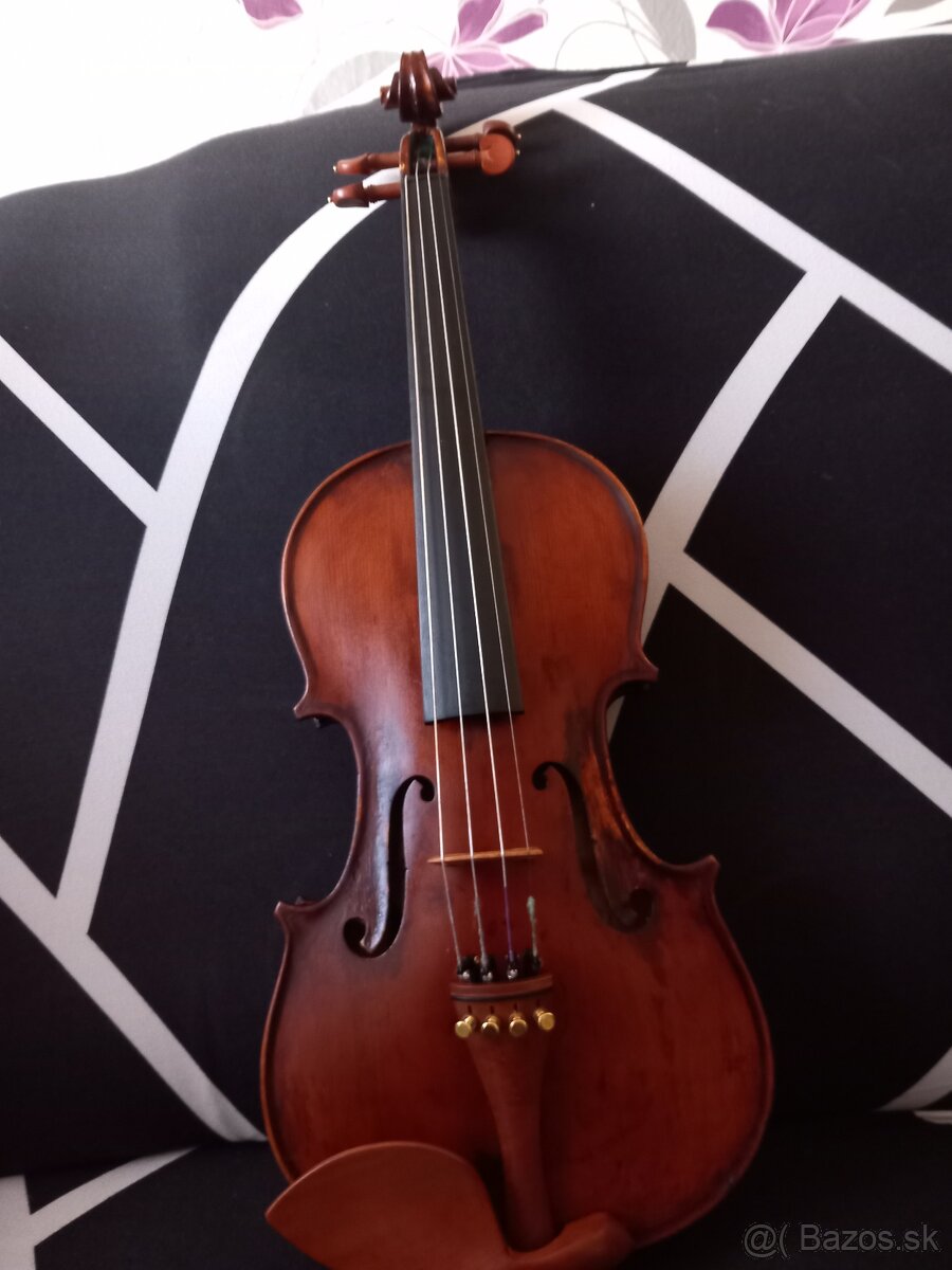 Predám staré husle celé značené - 11