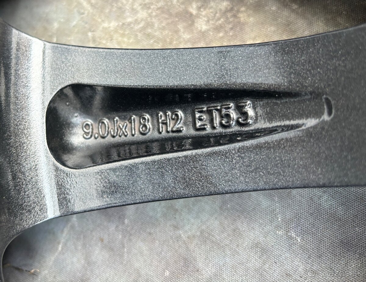 Zimní orig sada Mercedes Třídy E213 2 rozměr top pneu - 11