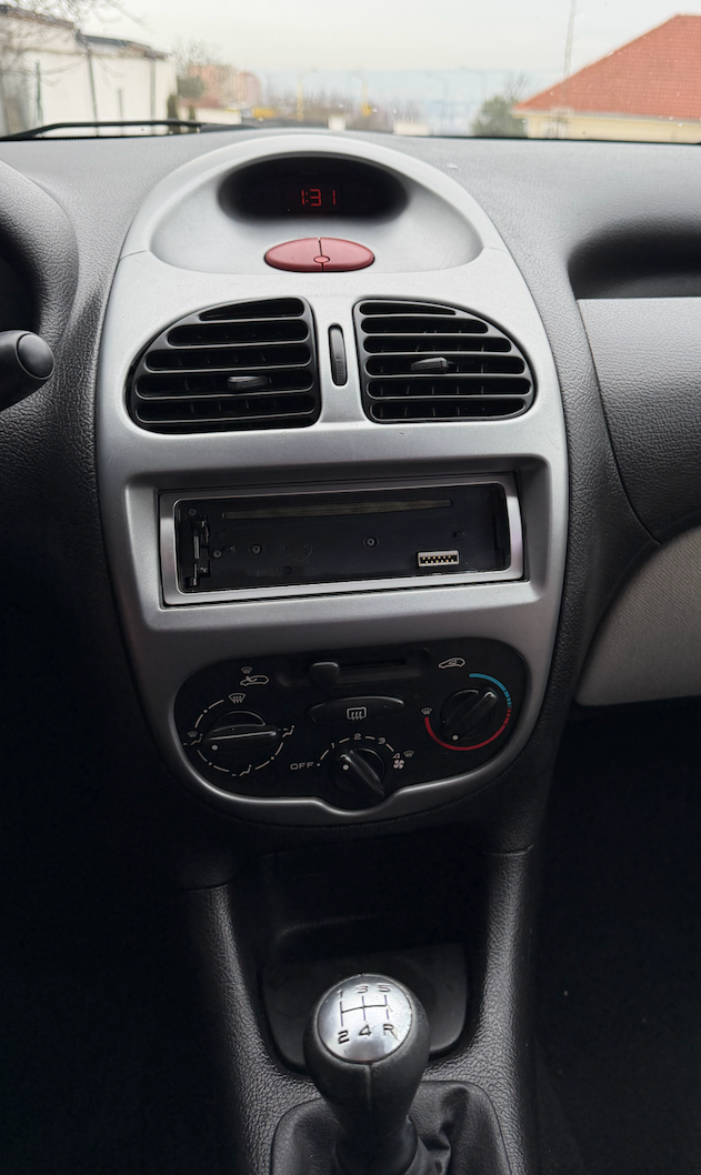 Peugeot 206 1.1 5P - 11