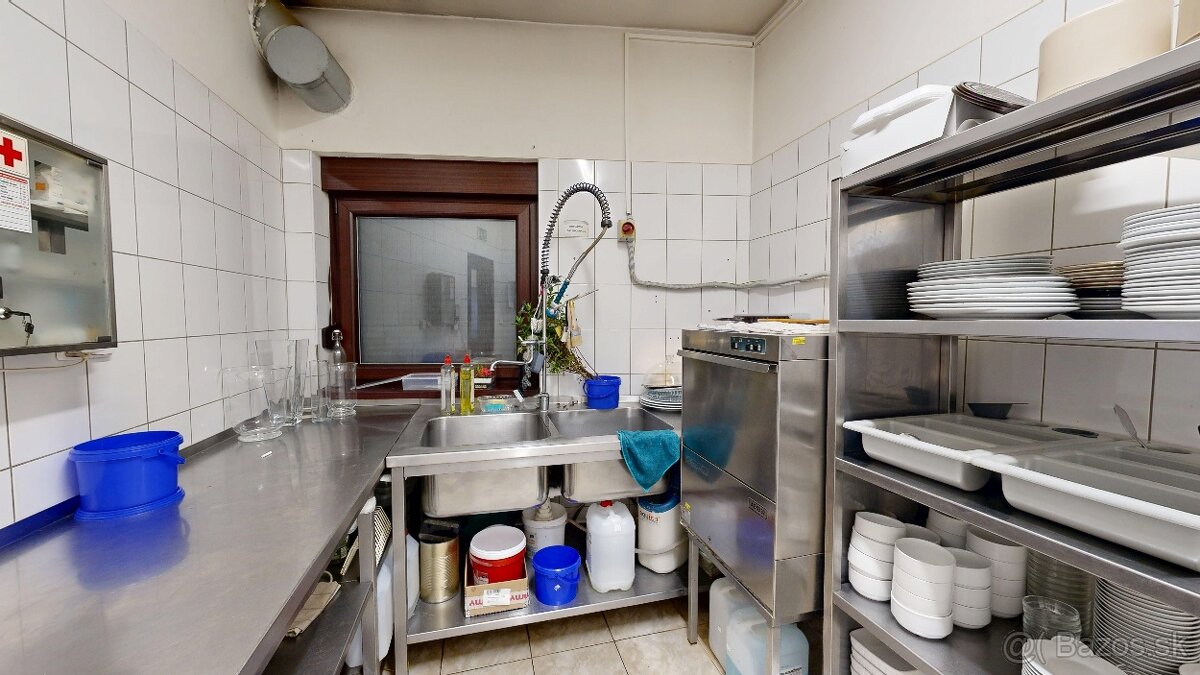 PRENÁJOM - reštaurácia SEREĎ - 11