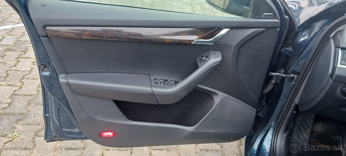 Škoda Octavia 3 combi 2.0TDI 110kw - 11