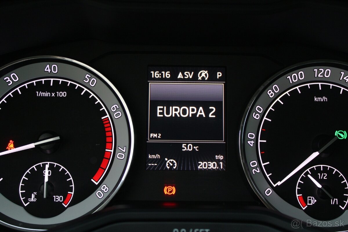 Škoda Superb Combi 2.0 TSI 4x4 L K DSG - 11