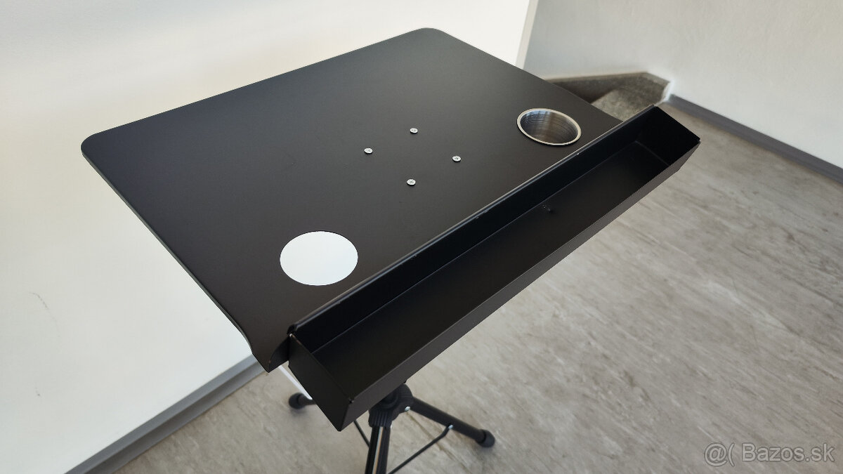 Tetovací stolík - tripod - 11