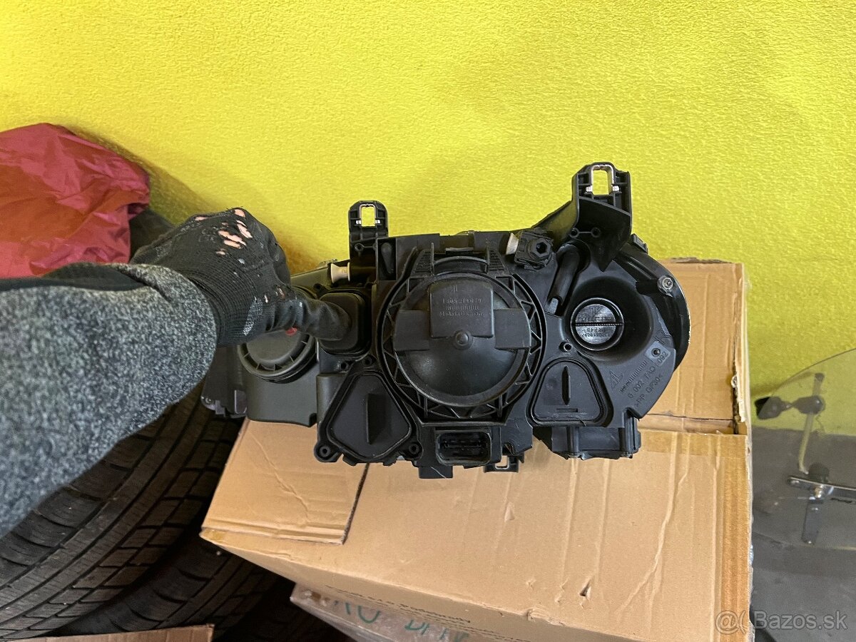 Predam svetlomety - 11