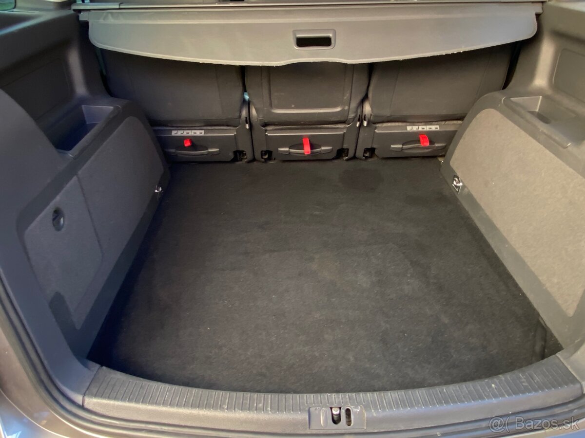 Volkswagen Touran 1.6 TDI 66kw - 11
