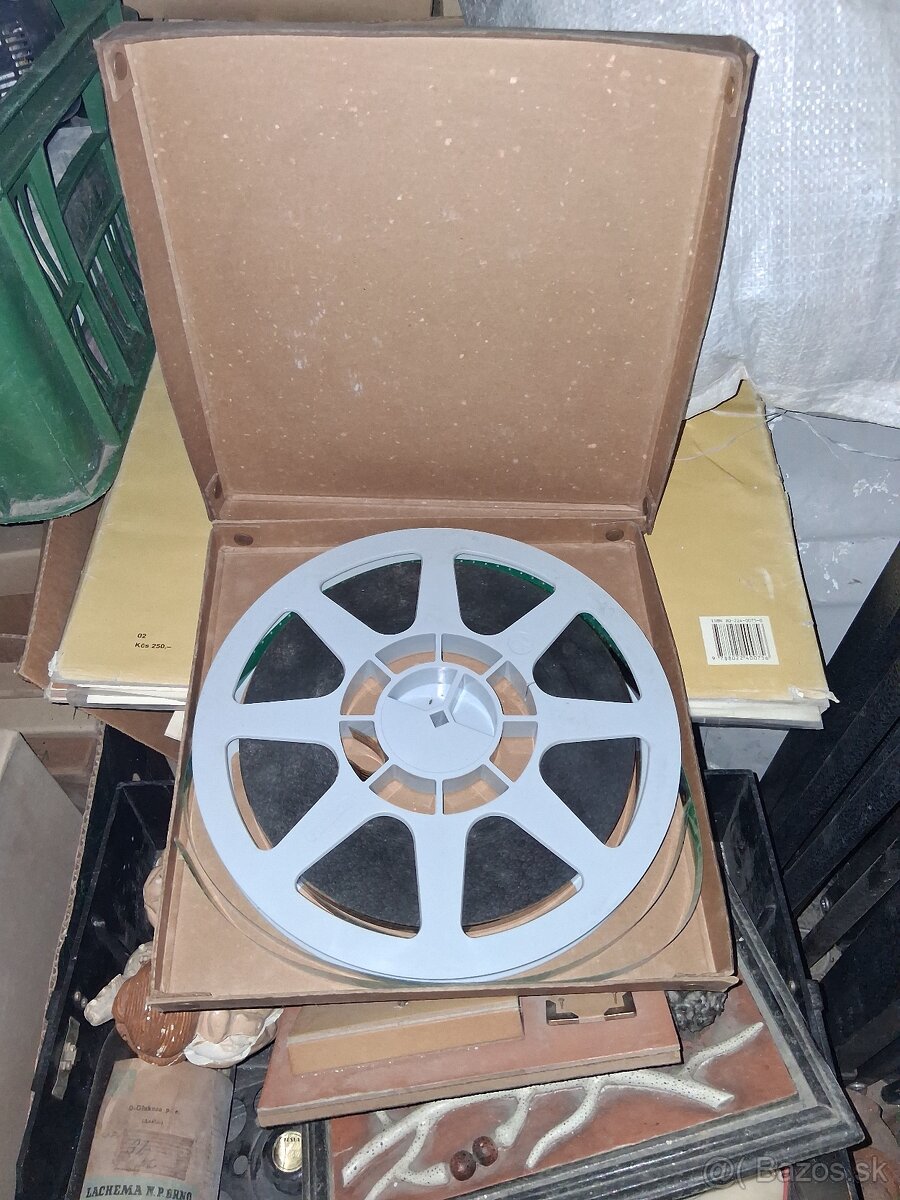 Vlajky,plagaty,mapy,stoličky - 11