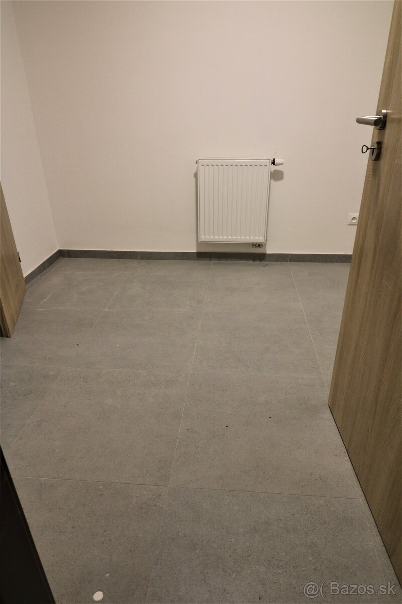 Prenájom priestoru 60 m2 na rôzne účely Bytčická ulica - 11