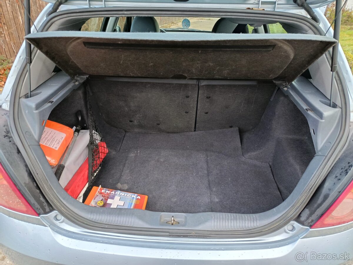 Predám Nissan Almera, bez korózie - 11