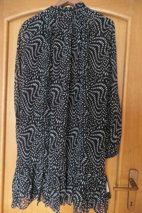 PINKO original nove saty s visackou vel. M/L - 11