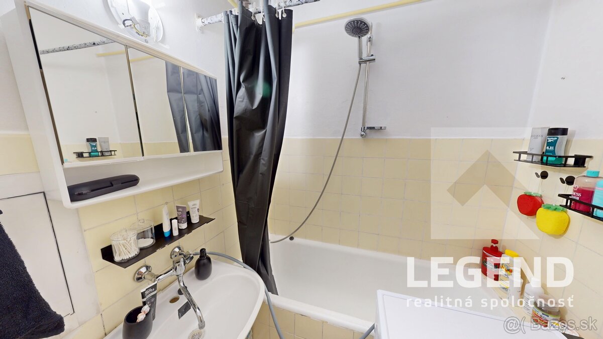 1i byt Nové Mesto nad Váhom, 40 m2, rekonštrukcia, zariadený - 11