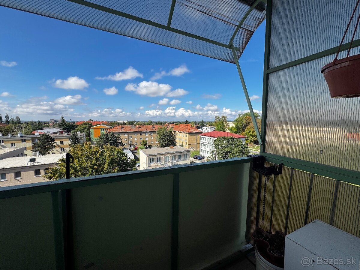 Na predaj 4-izbový byt s balkónom - 11