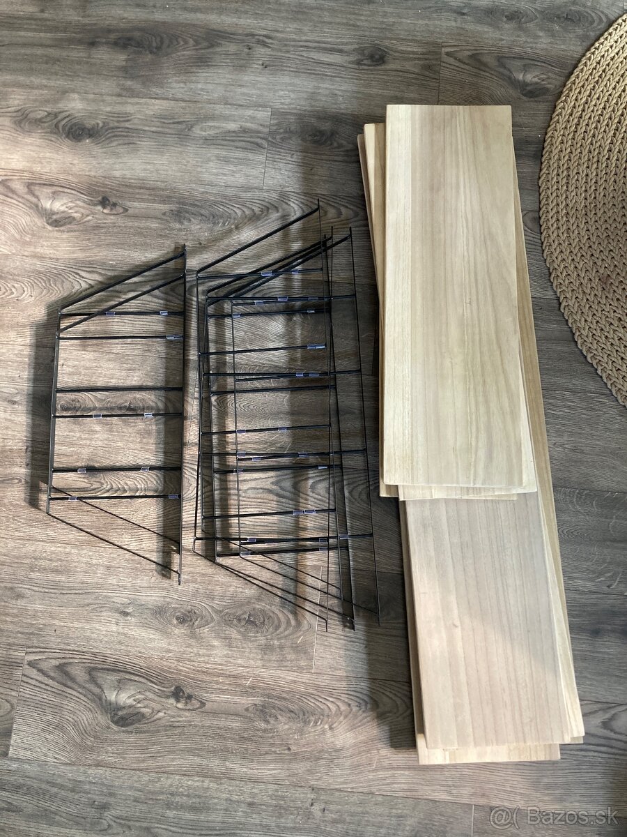 Variabilný nástenný regál - 11