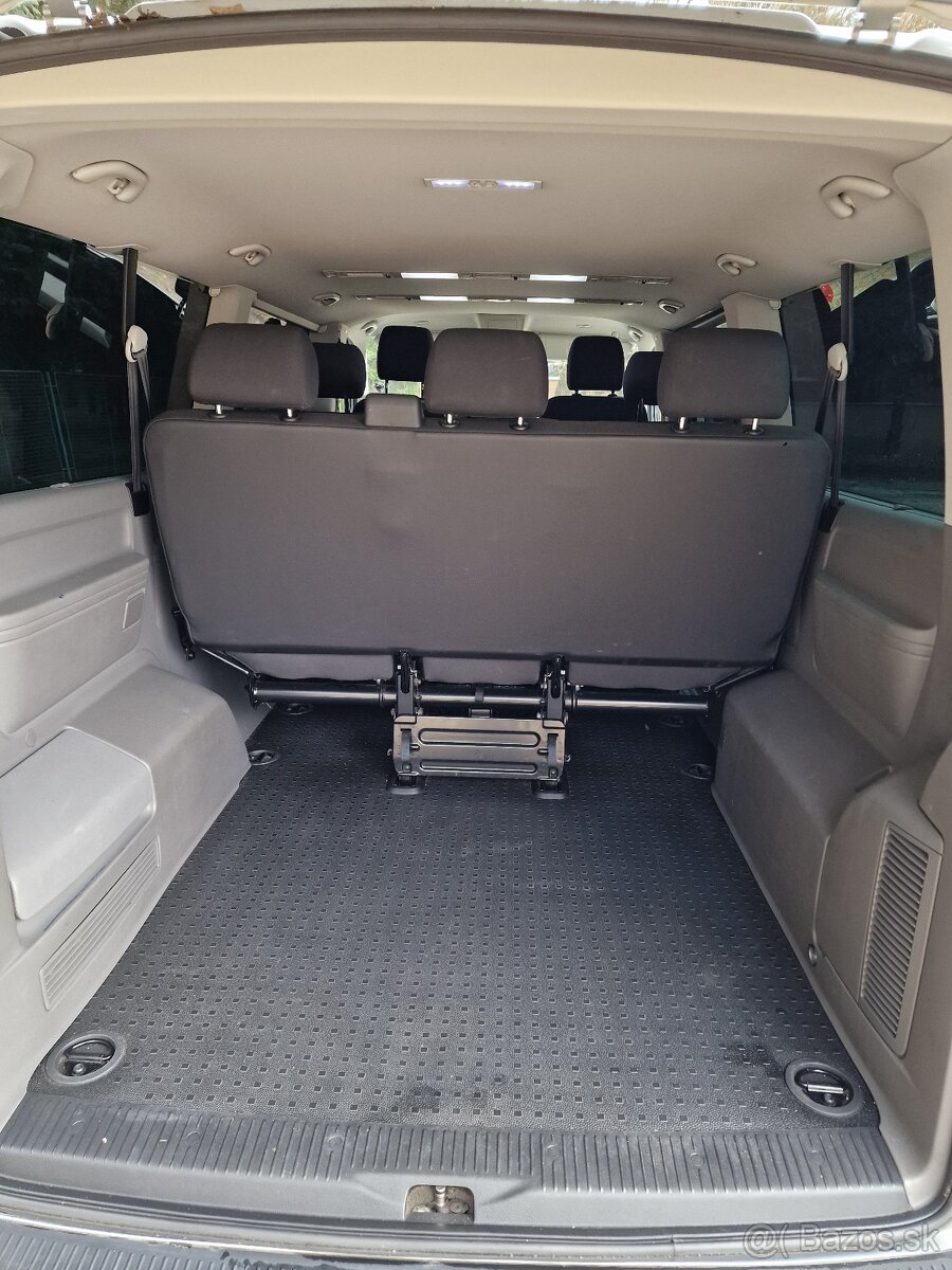 VW T6.1 Caravelle 2.0TDI 110kw r.v.2021 - 11