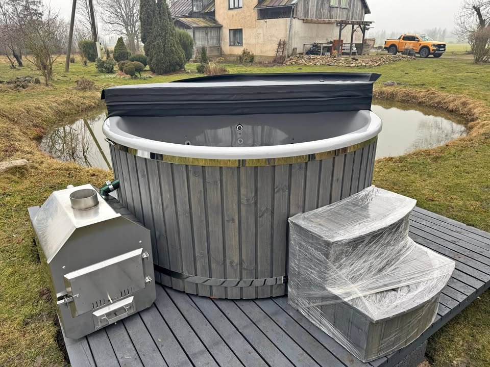 Kúpacia kada-Hottub - 11