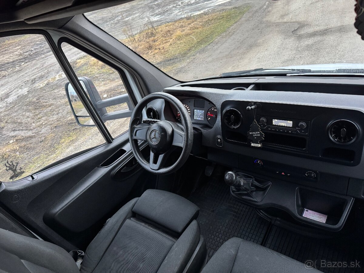 Predám MERCEDES BENZ SPRINTER 2.2 120kw 2018 - 11