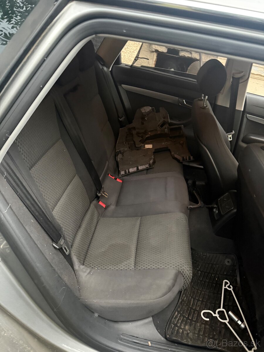 Audi A6 c6 2.7TDI (na náhradné diely) - 11