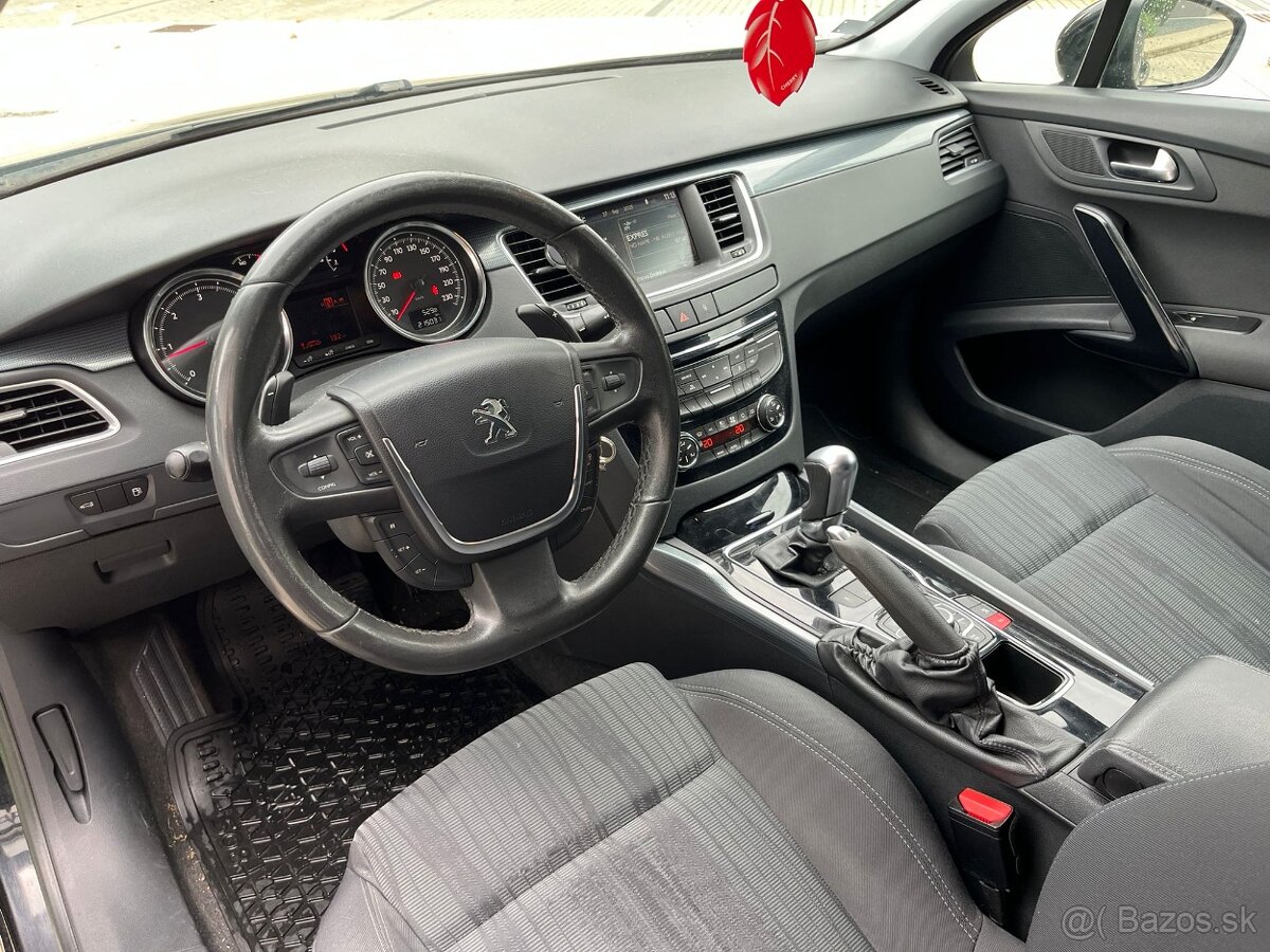 Peugeot 508 1.6 e-HDI - 11