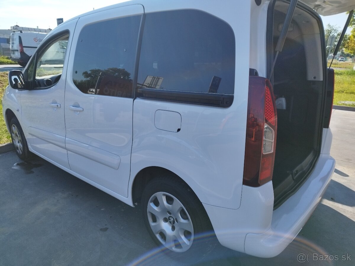 Predám Peugeot Partner Tepee 1.6 VTi - 11