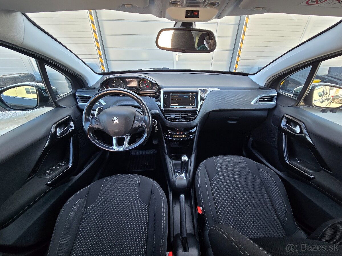 Peugeot 208 1.2 e-VTi Allure Automat - 11