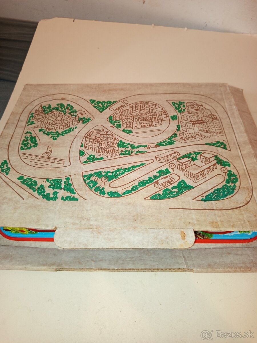 Stará plechová autodraha - 11