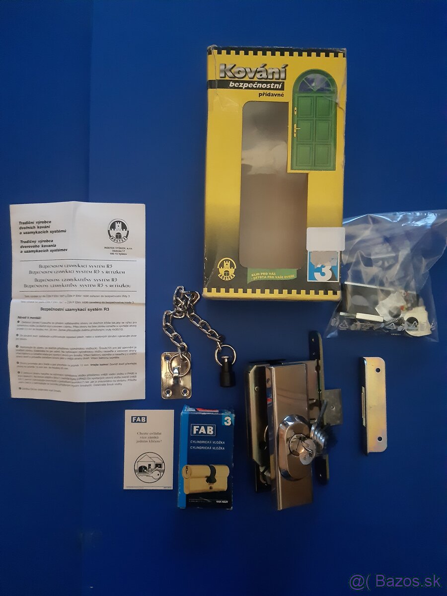 Kovanie na bezpečnostné dvere + vložka+zámok+retiazka - 11