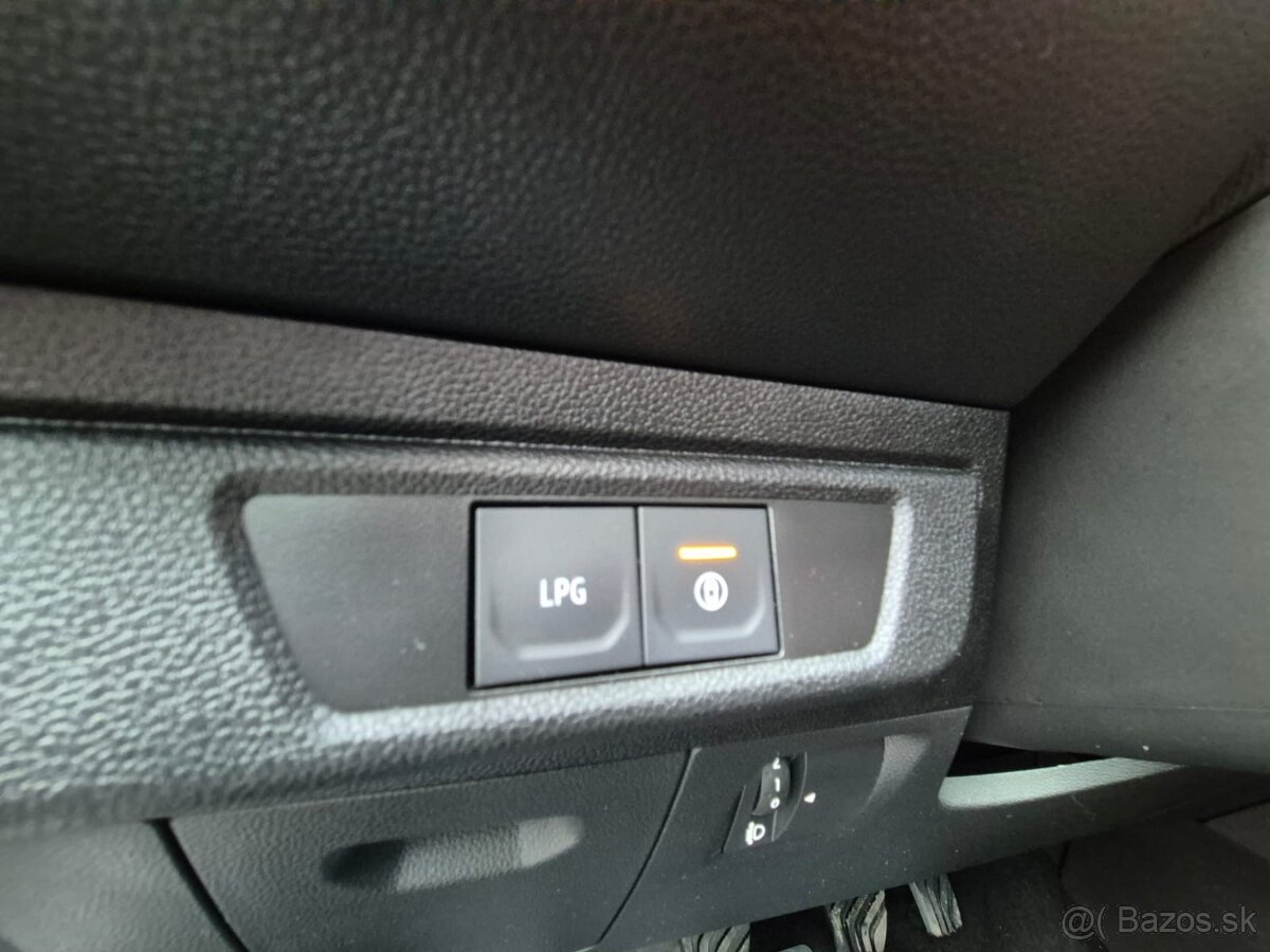 DACIA SANDERO 1.0TCe LPG 1.Majiteľ 100% STAV - 11