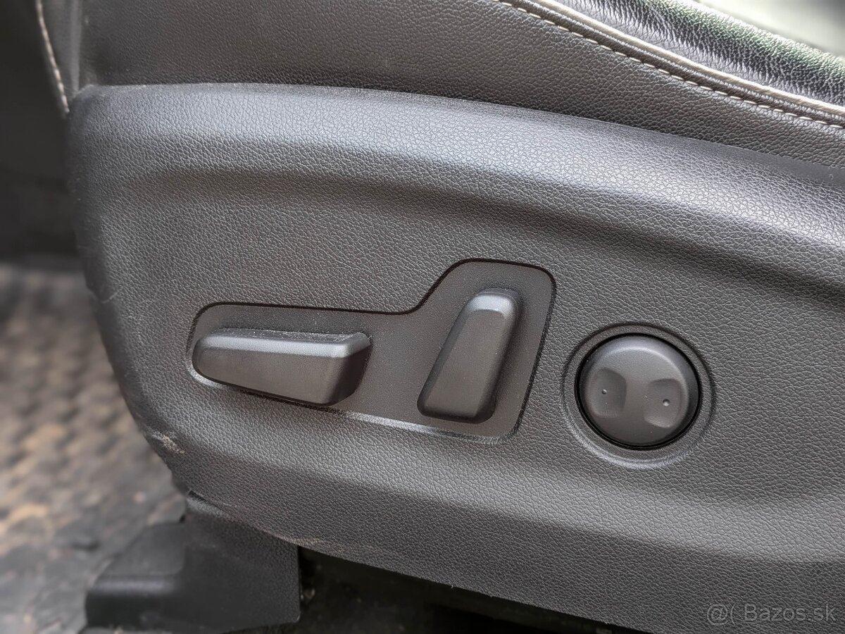 Kia Sportage 2.0 CRDi HP 4WD 136kW AT GT-Line - 11