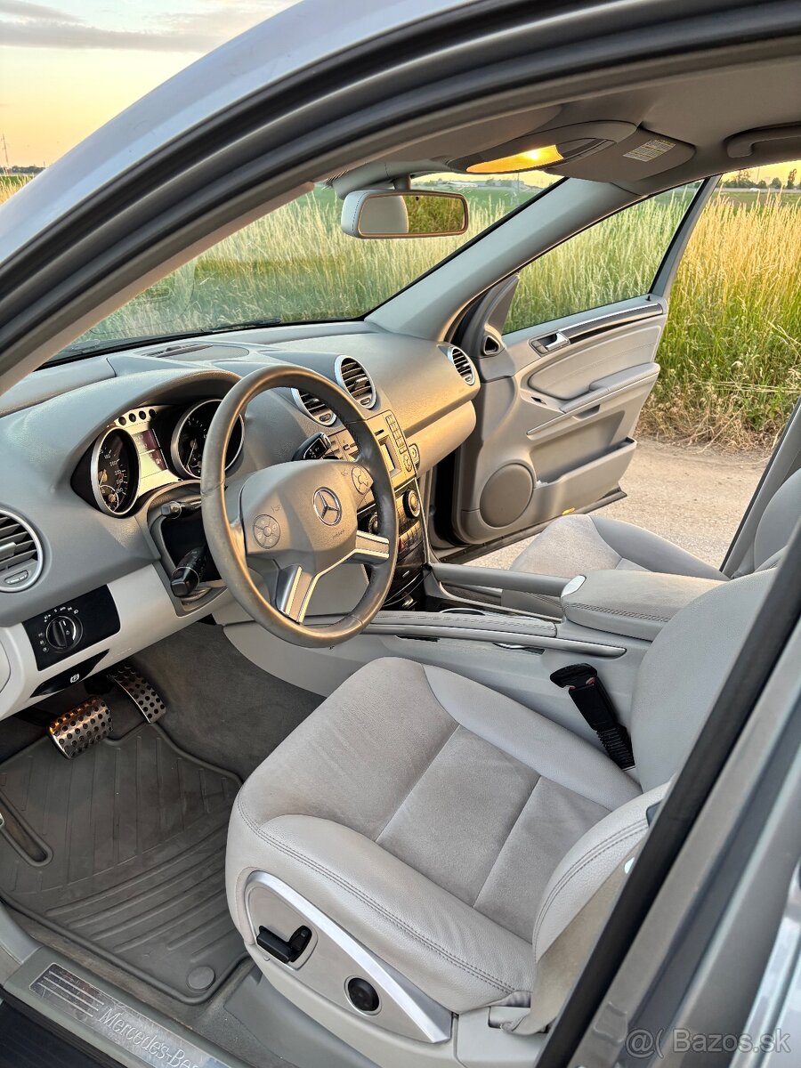 Mercedes ML 300 CDI - 11