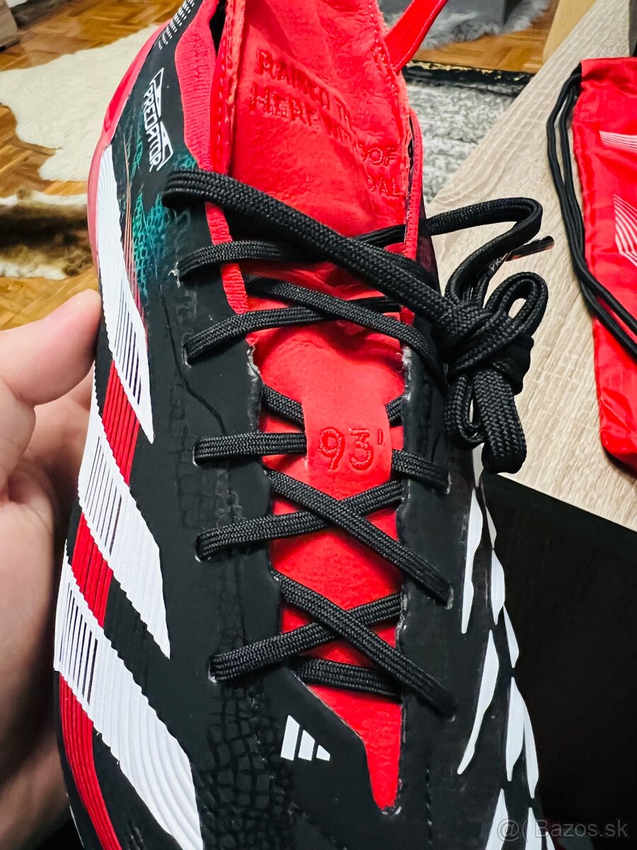 Kopačky Adidas Predator Elite FG Moments - 11