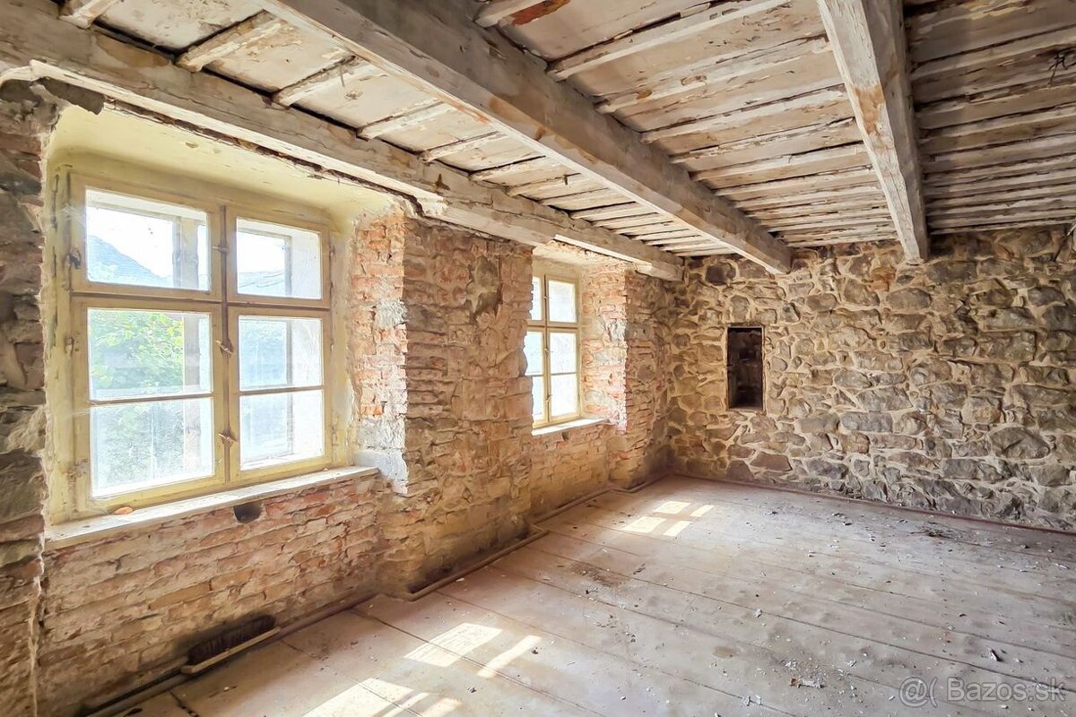 Na predaj rodinný dom Kežmarok Hradné námestie - 11