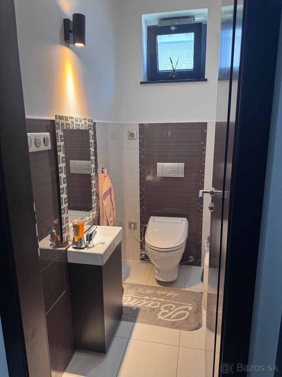 Moderný 5izbový rodinný dom Madarsko Levél - 11