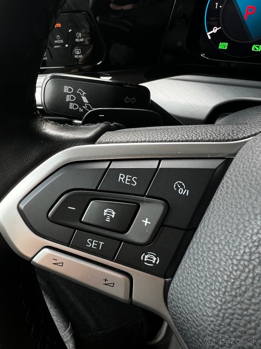 Volkswagen Golf 8 2.0TDi Dsg - 11