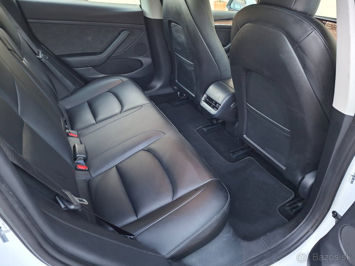 Predám TESLA model 3 dual motor, 12/2021 - 11