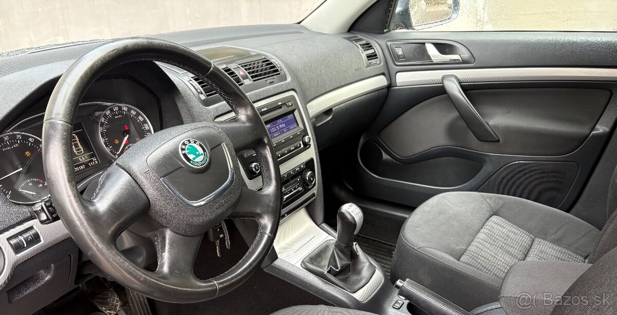 Škoda Octavia Combi facelift 1.6 TDI 4x4 2011 - 11