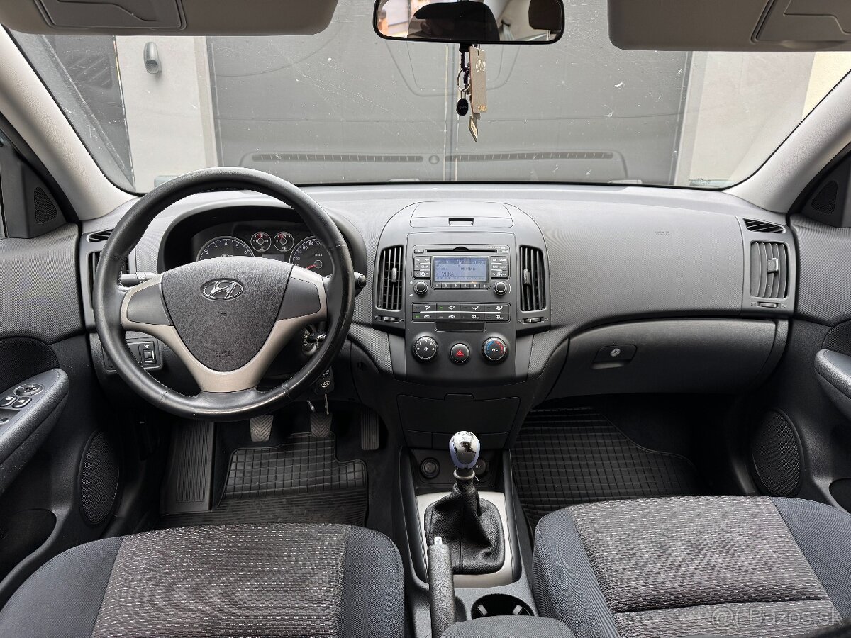 HYUNDAI i30, HATCHBACK, 1,6i, BENZÍN, MANUÁL, 145 970 KM - 11