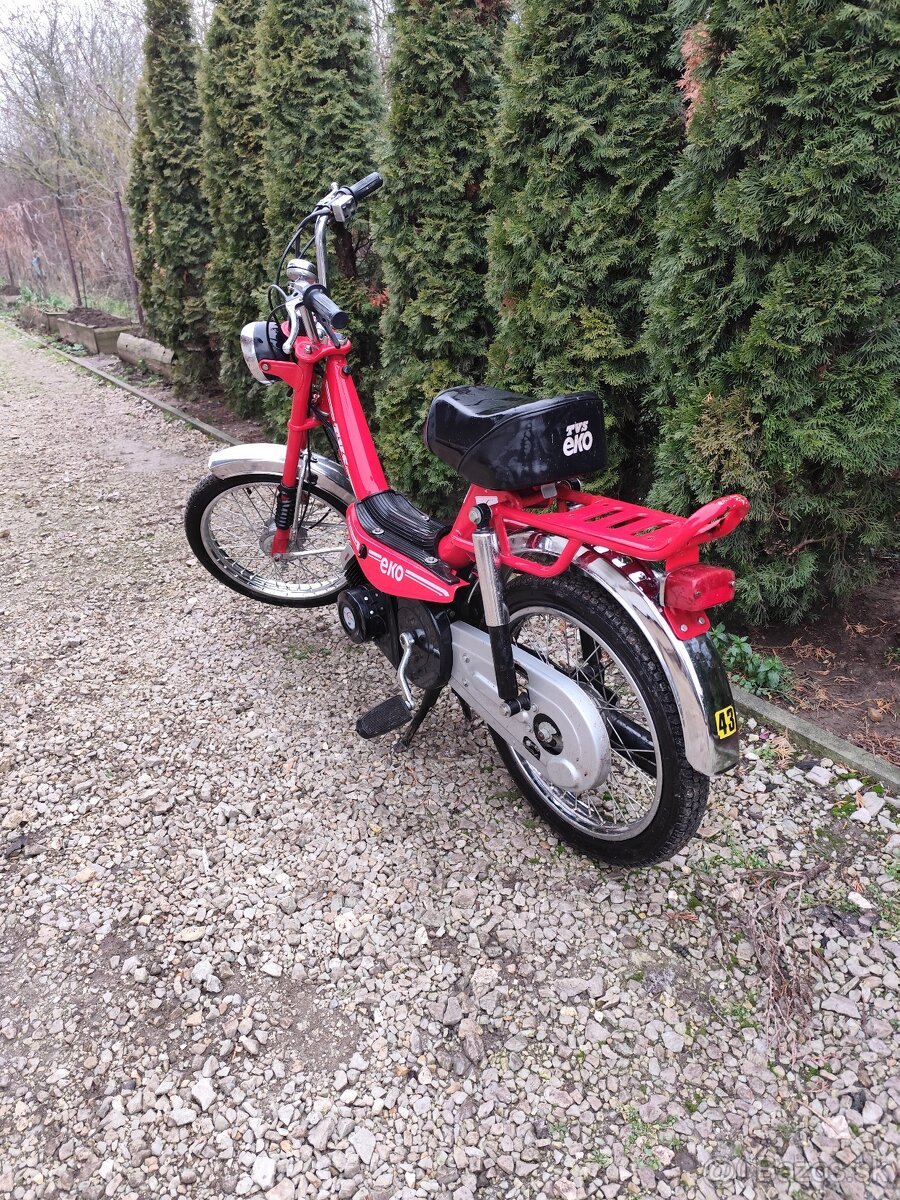 Predám 2 kusy Suzuki TVS EKO 50 - 11