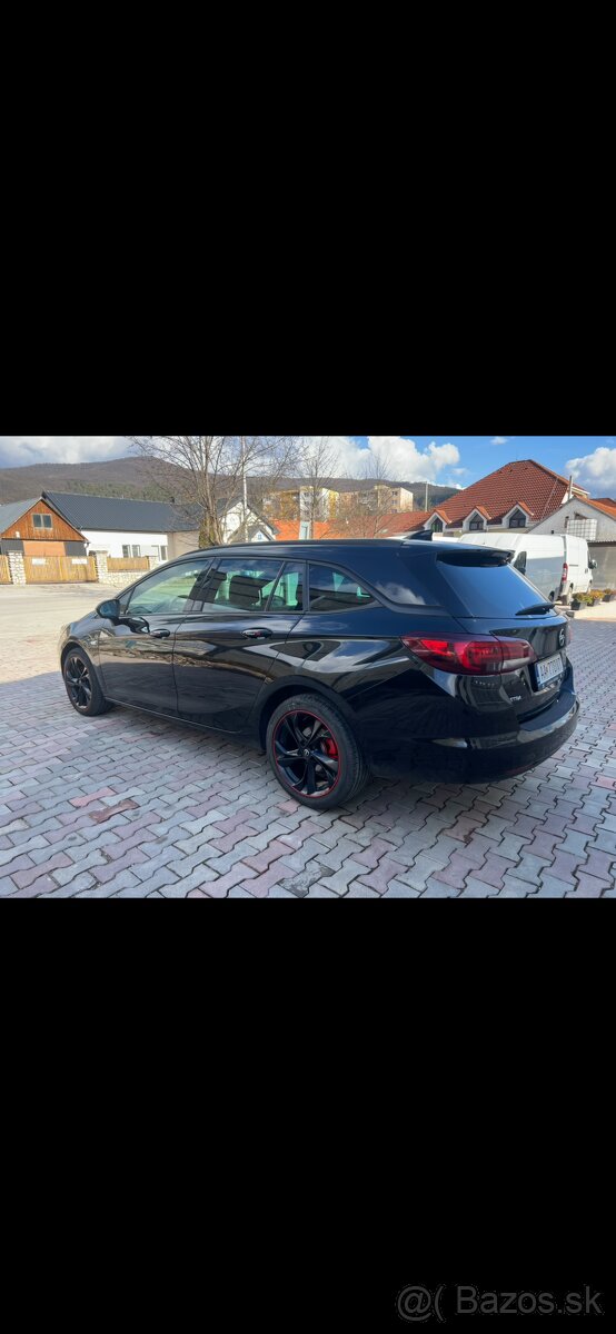 Opel astra sports tourer+ - 11
