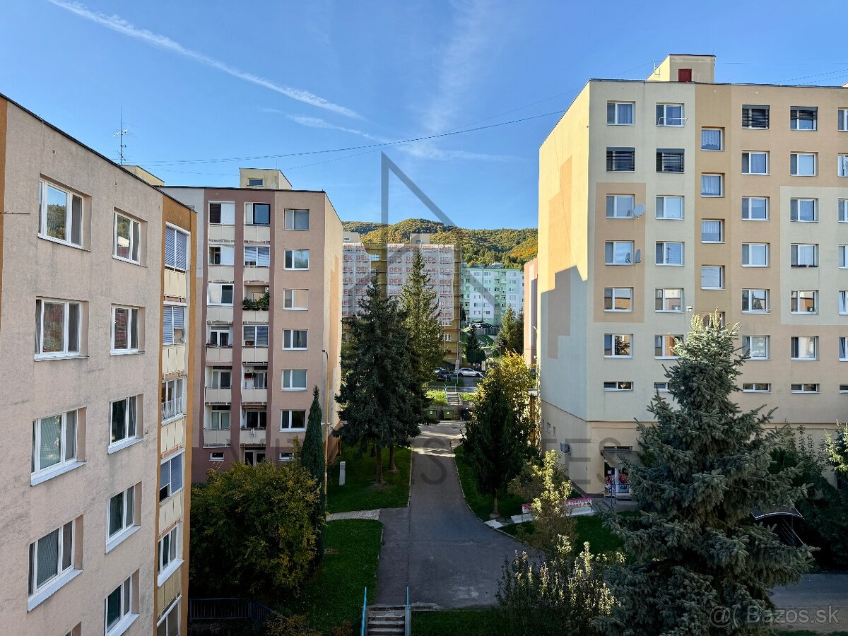 🏡 Na predaj priestranný 1-izbový byt – Kanianka - 11