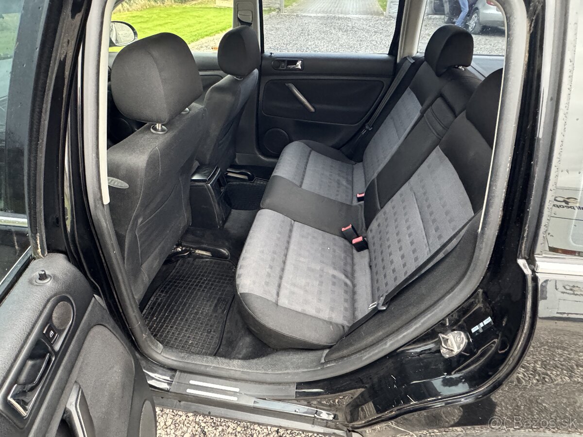 Predám Volkswagen Passat B5.5 Variant - 11