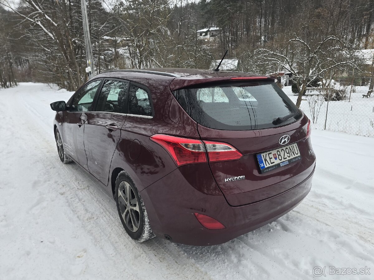 Hyundai i30 Automat, sw combi LPG - 11