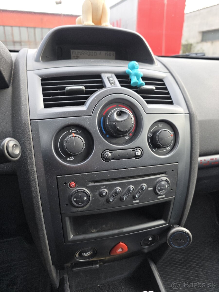 Predám Renault Megane - 11