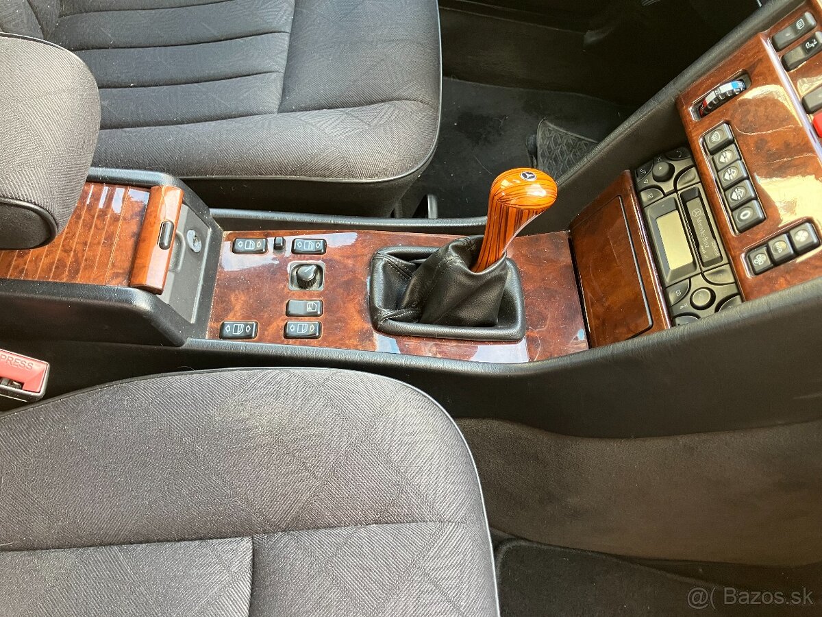 Mercedes Benz W124 E200 - 11
