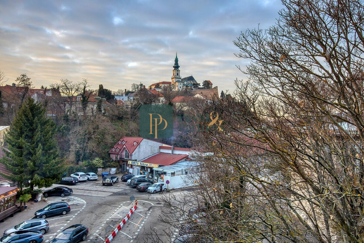 Predaj veľkometrážny 3 izbový byt, 2x kúpeľňa, 2x balkón, te - 11