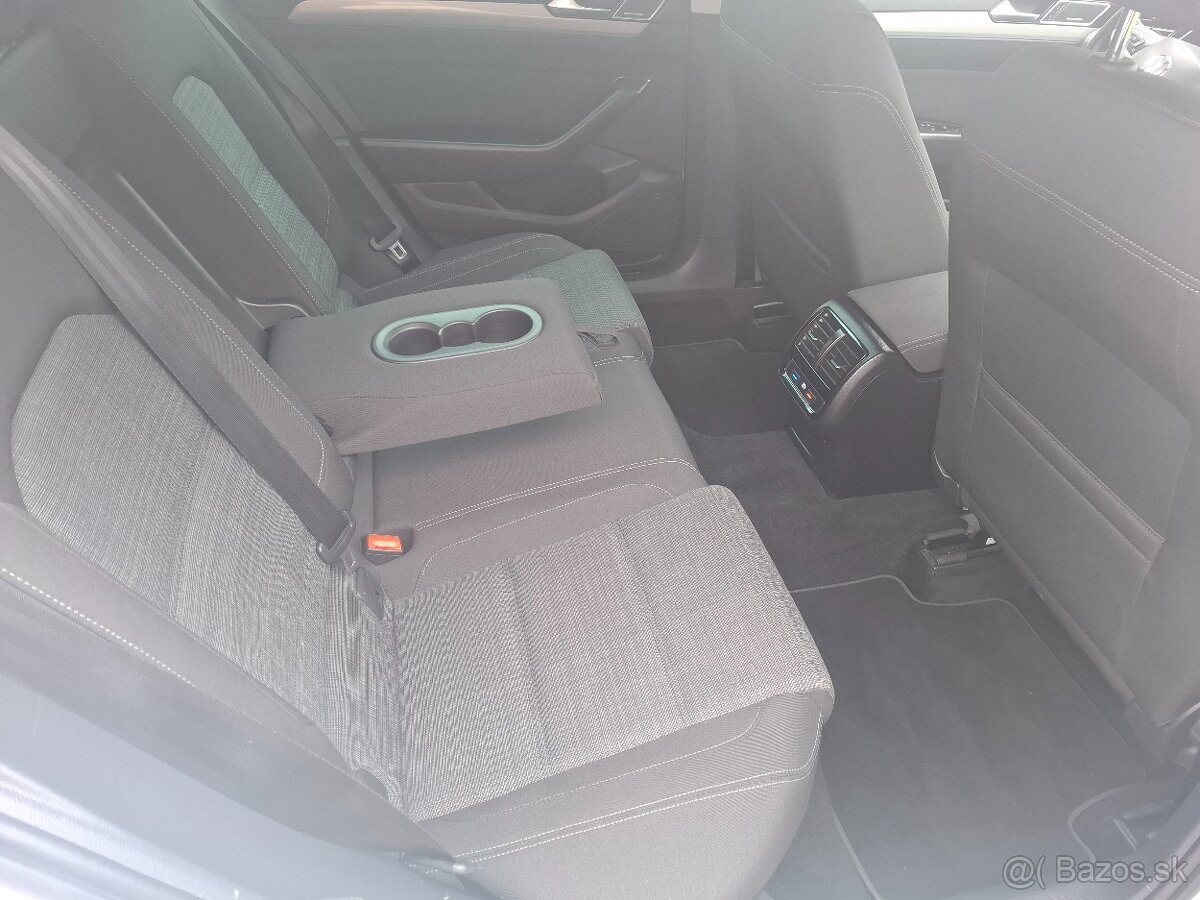 VW PASSAT B8 COMBI 2.0TDi DSG 110kW VIRTUAL/ACC/KAMERA/... - 11
