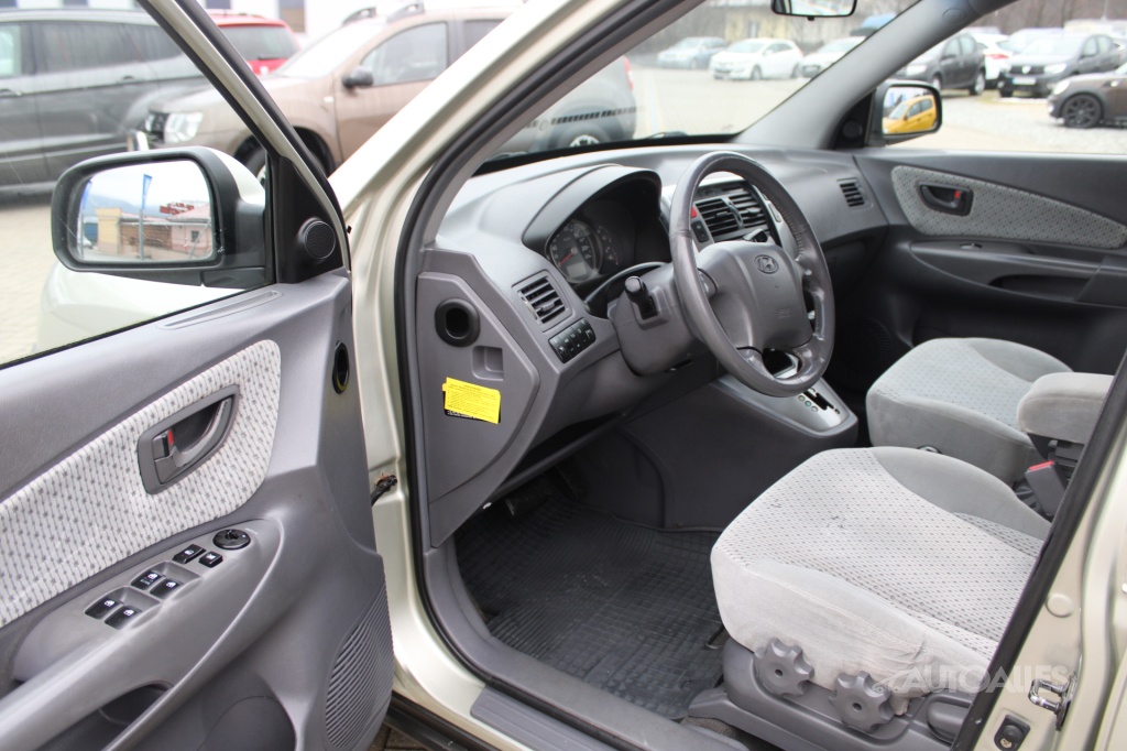 Hyundai Tucson 2,0 CRDi 82 kW 4WD DYNAMIC, STK,EK 11/2027 - 11