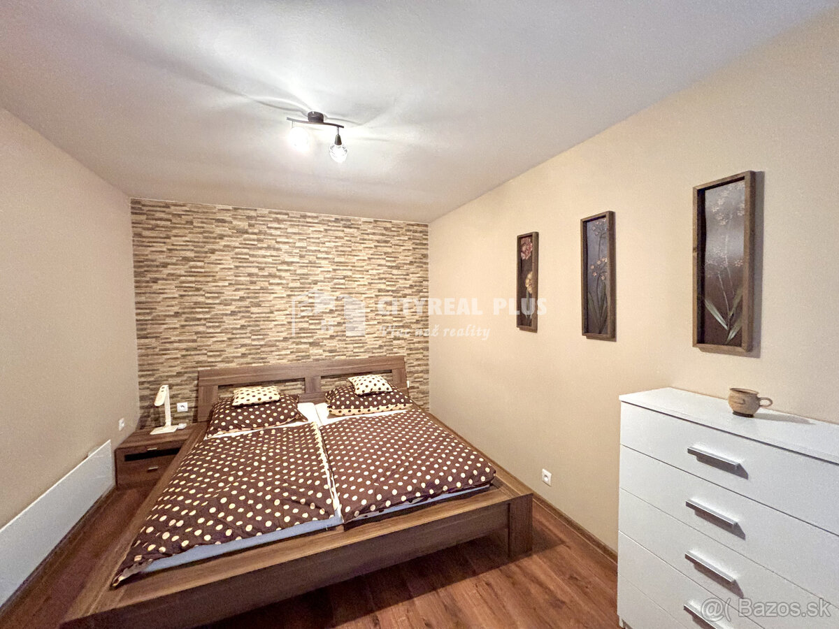 Ponúkame Vám na prenájom 2 izbový byt v rodinnom dome s gará - 11